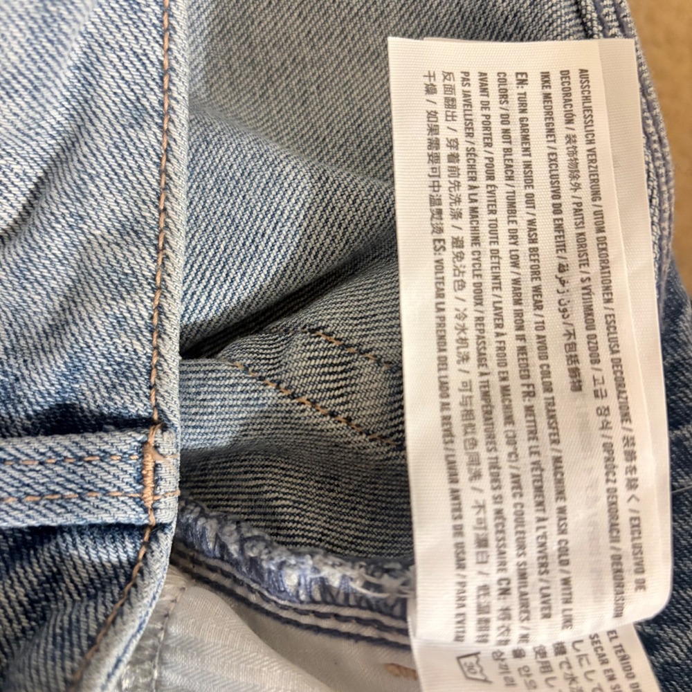 Hollister High-Rise Extreme Baggy Distressed Light Wash Jeans W26 L32 - Picture 15 of 16